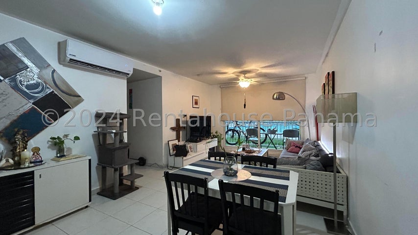 Incredible Apartment in Versalles